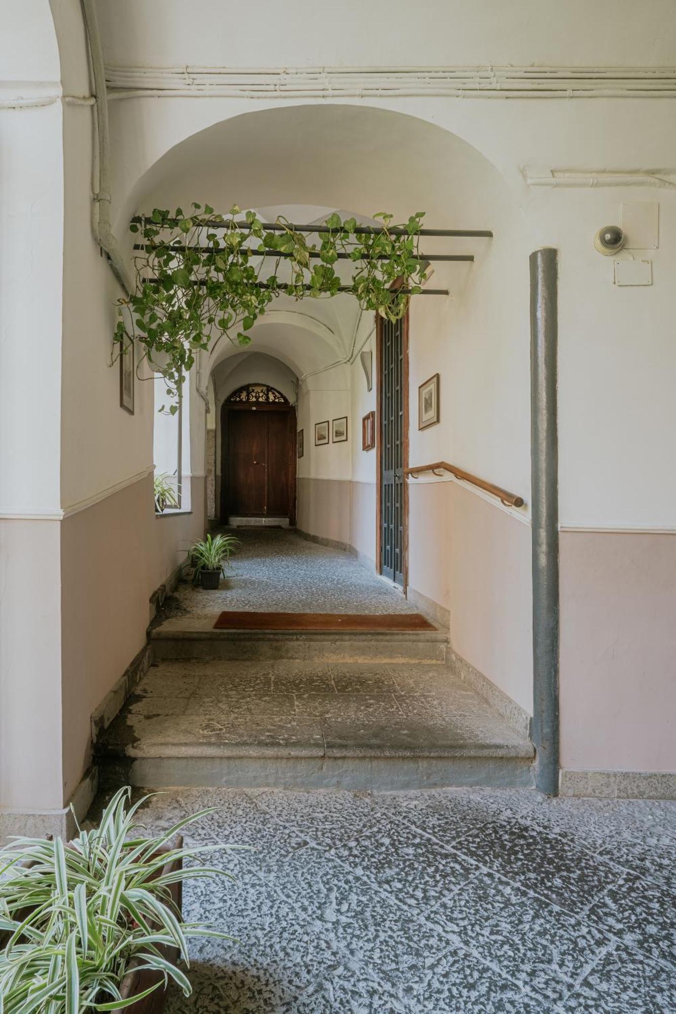 La Bella Vita Luxury Apartament And Travel Solution Neapel Exterior foto