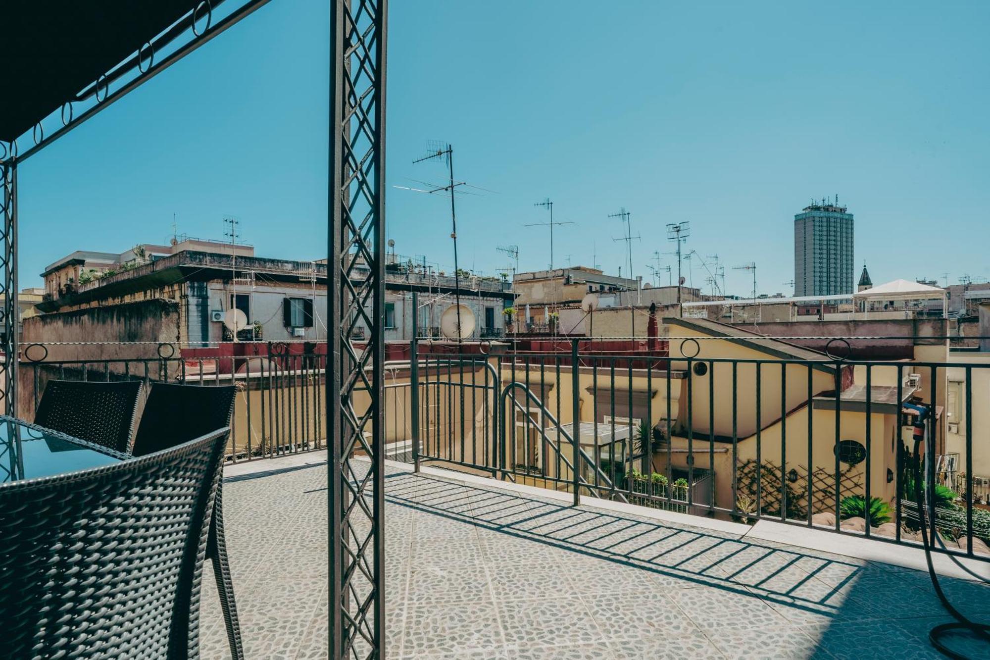 La Bella Vita Luxury Apartament And Travel Solution Neapel Exterior foto