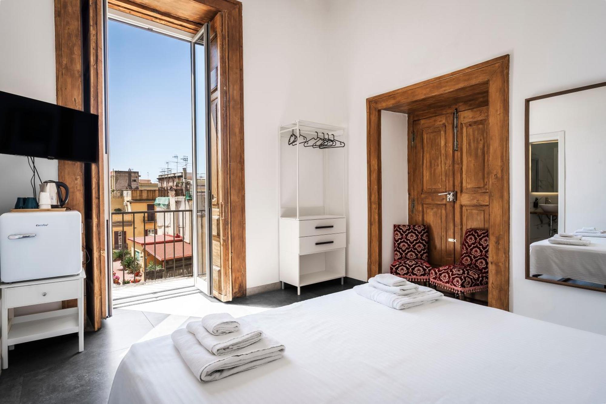 La Bella Vita Luxury Apartament And Travel Solution Neapel Exterior foto